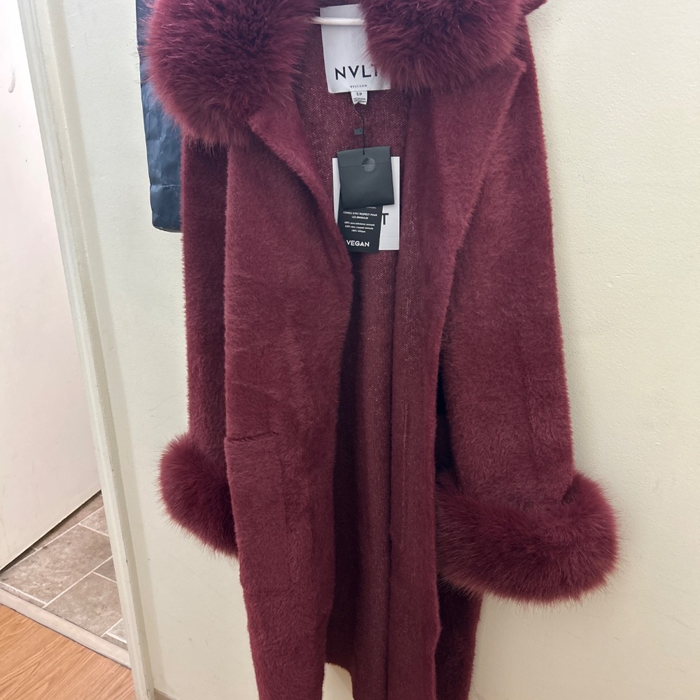 Coat - Picture 3 of 3